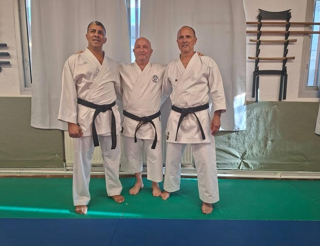 félicitations  Arafat qui obtient son 3 eme dan et Maxime 2 eme Dan